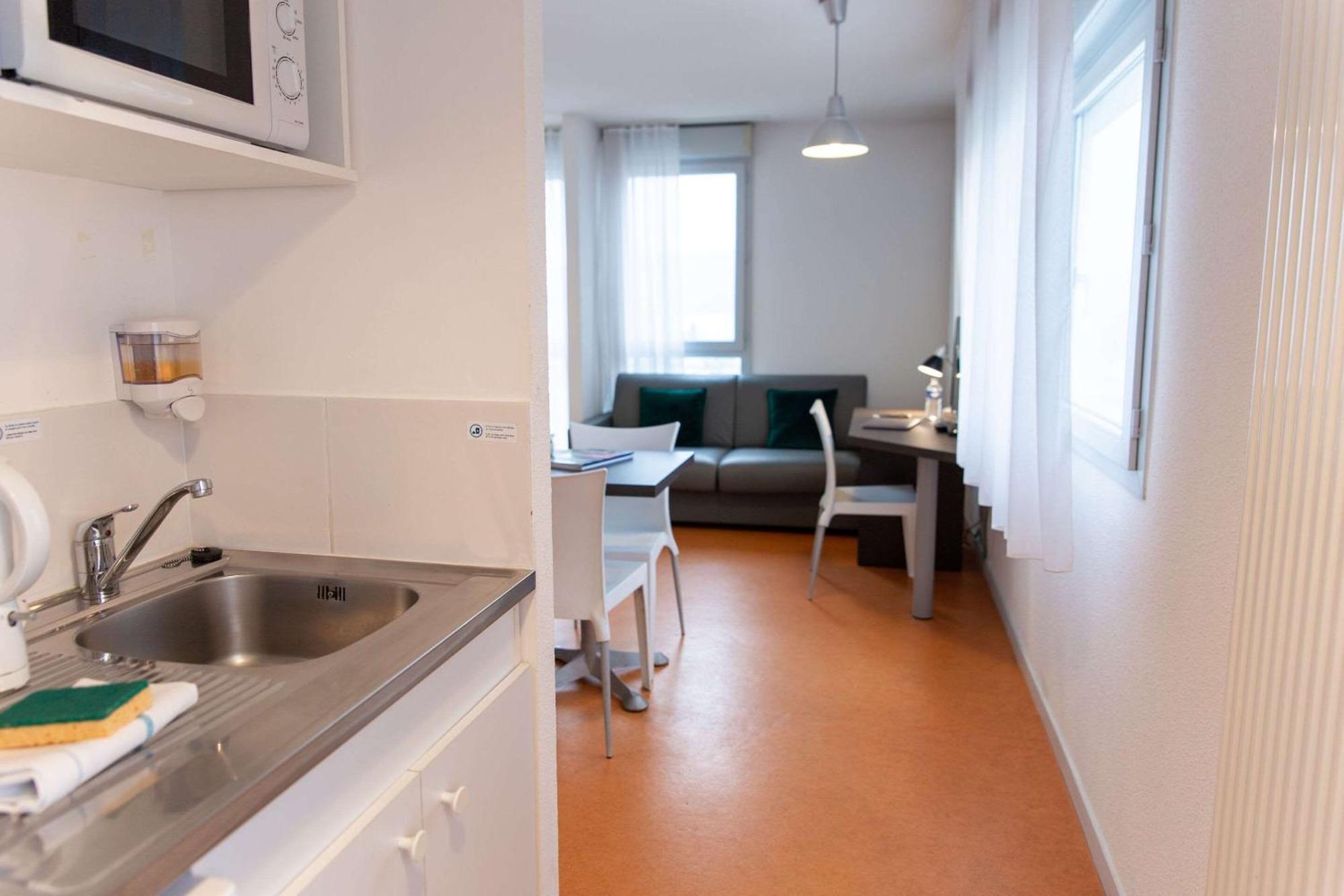 Comfort Aparthotel Besancon Hauts Du Chazal Eksteriør billede