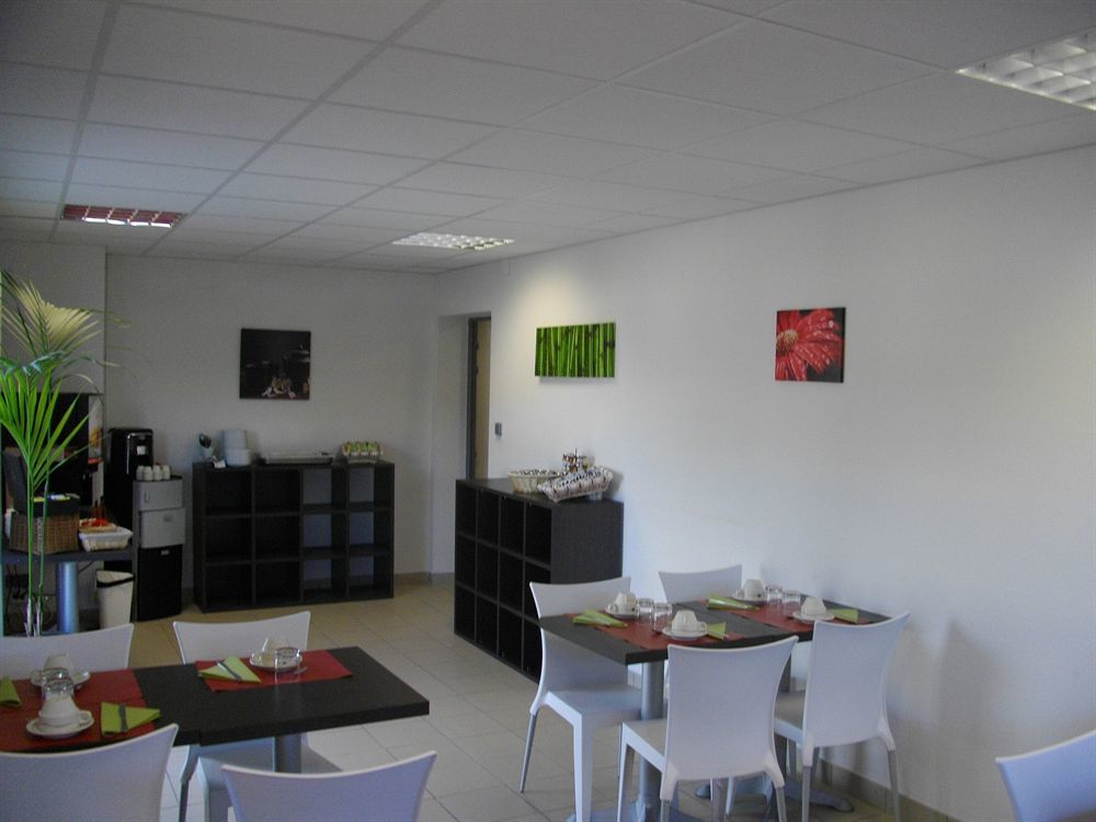 Comfort Aparthotel Besancon Hauts Du Chazal Eksteriør billede