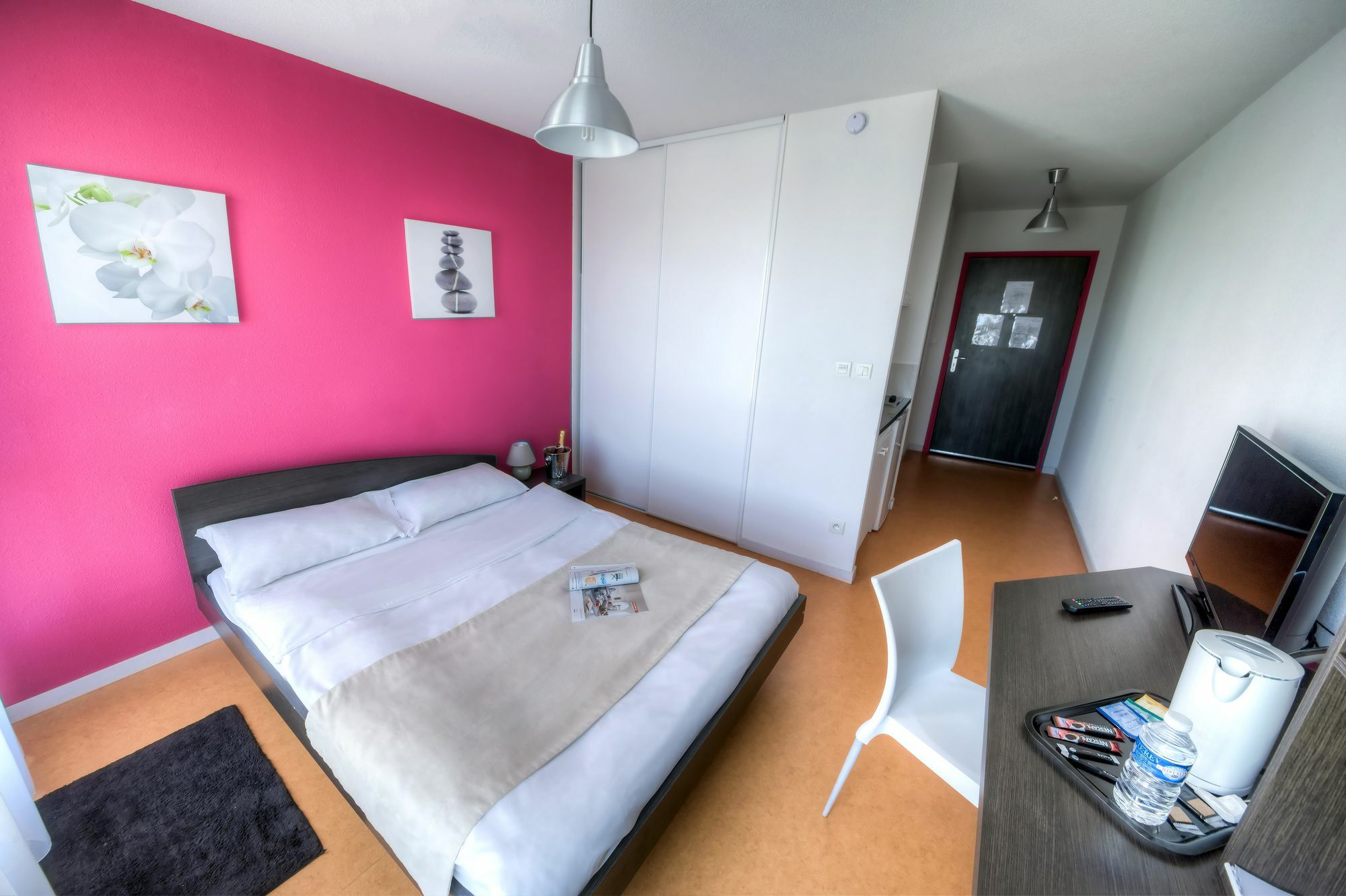 Comfort Aparthotel Besancon Hauts Du Chazal Eksteriør billede