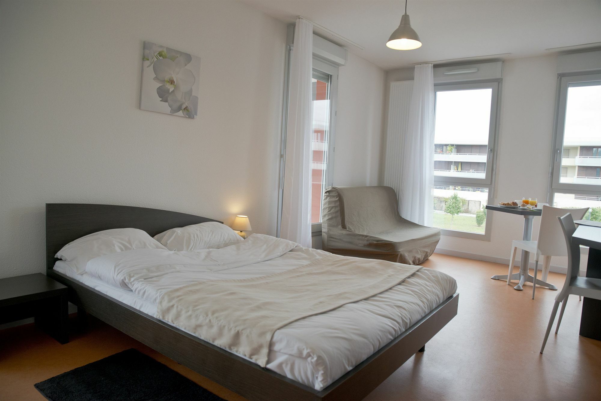 Comfort Aparthotel Besancon Hauts Du Chazal Eksteriør billede